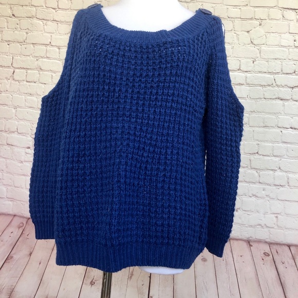 Foreign Exchange Cold Shoulder Sweater - Picture 3 of 8